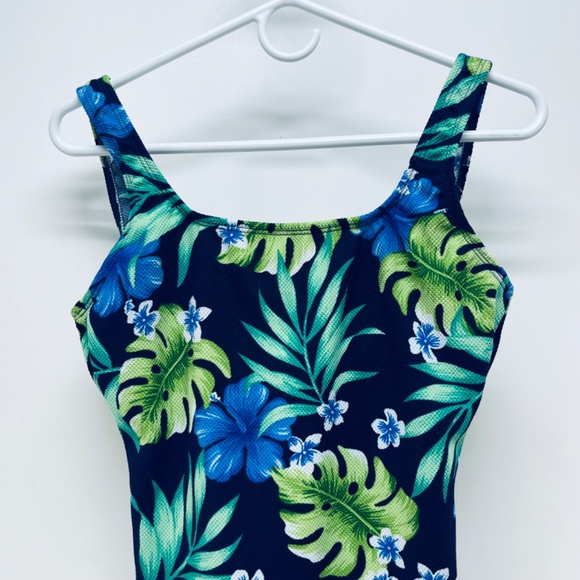 Kathy Ireland Bikini Sz 10 Women’s Tropical Print open back one-pieces Swimwear - Picture 4 of 9